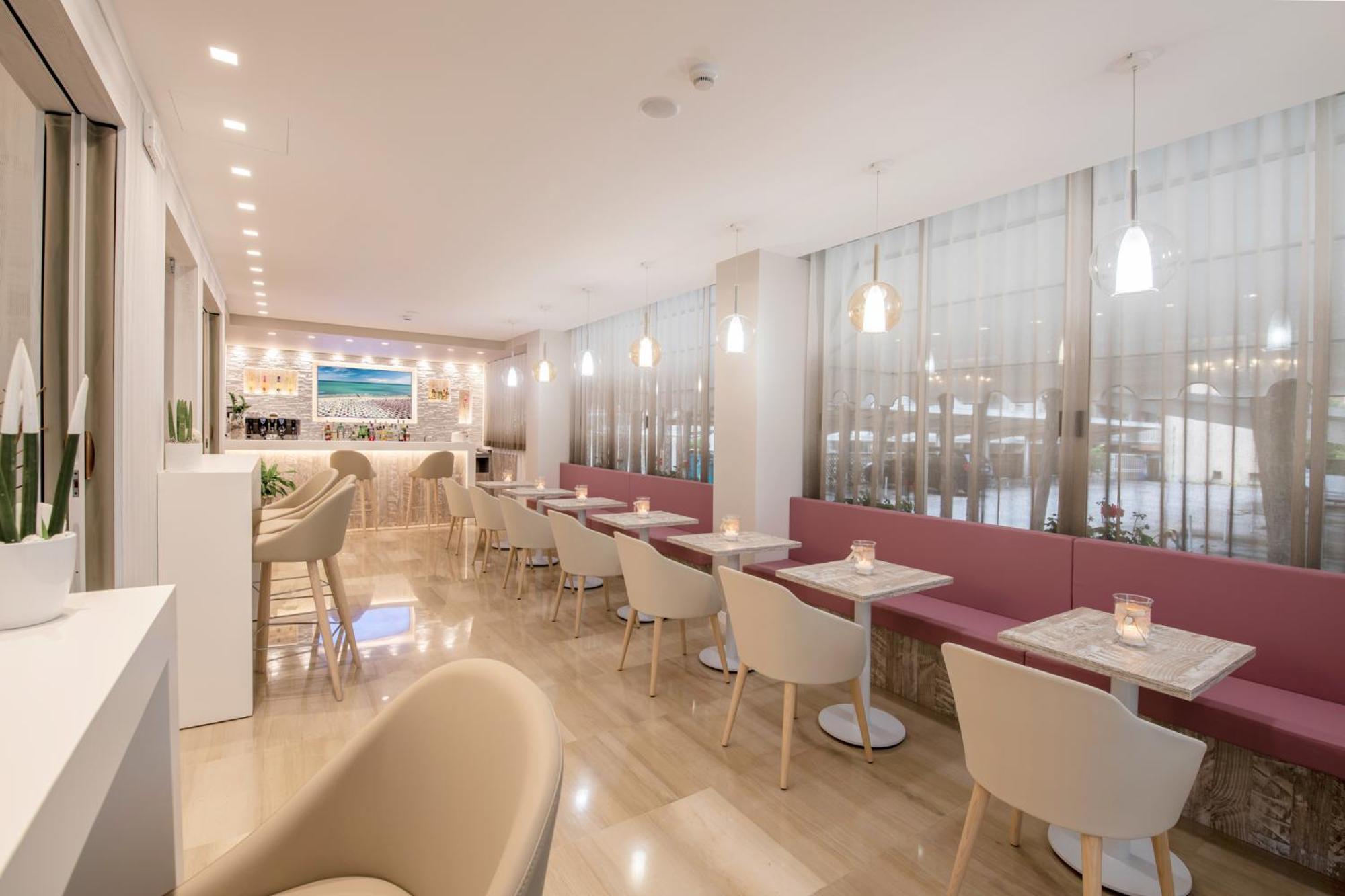 Hotel Laurin ลิโดดิเยโซโล ภายนอก รูปภาพ