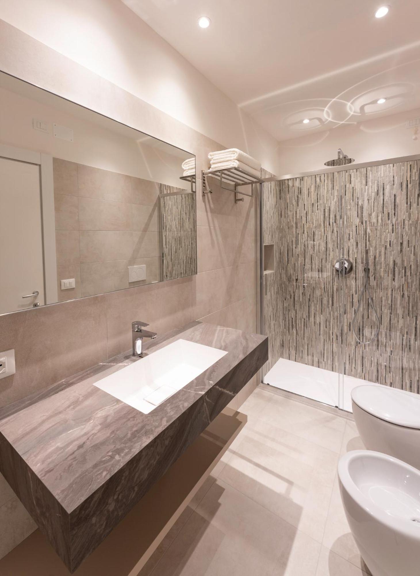 Hotel Laurin ลิโดดิเยโซโล ภายนอก รูปภาพ