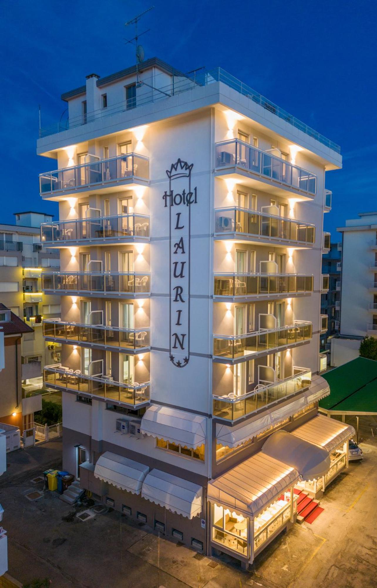 Hotel Laurin ลิโดดิเยโซโล ภายนอก รูปภาพ